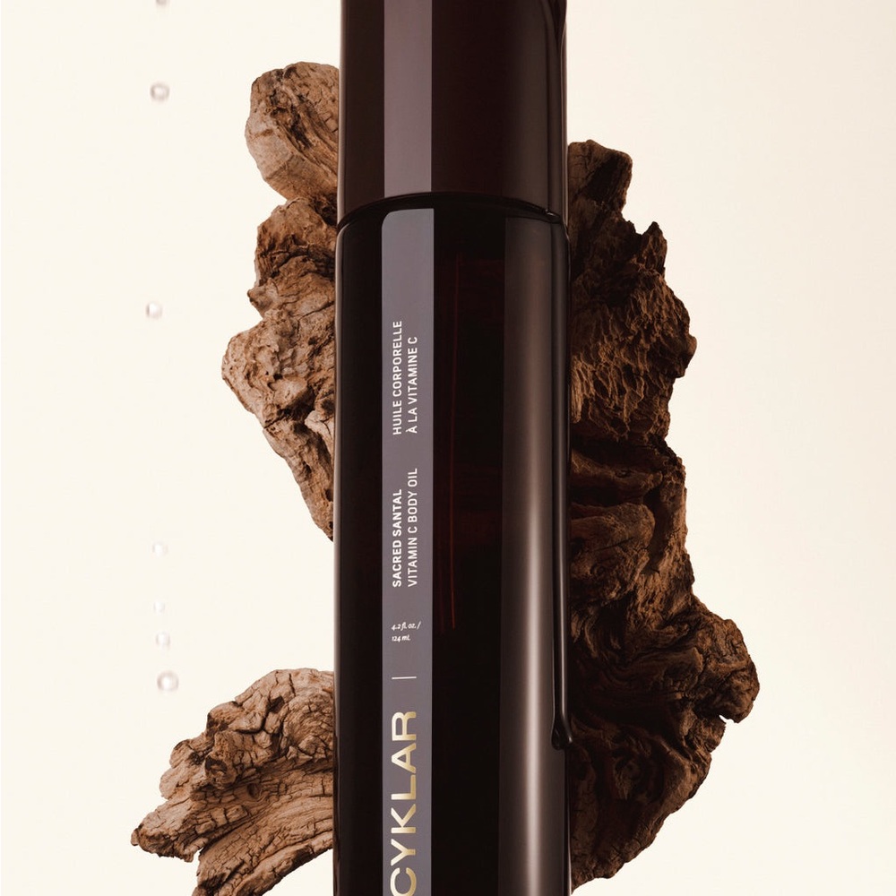 Cyklar- Sacred Santal vitamin c Body Oil - Picture 2 of 7